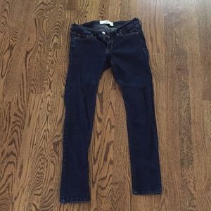 Hollister jeans